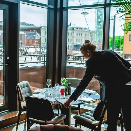 Hotel Clarion The Hub 4*