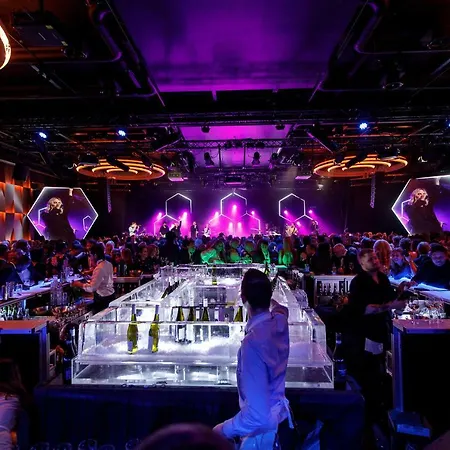 Clarion The Hub Hotel 4*