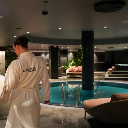 Ξενοδοχείο Clarion The Hub 4*
