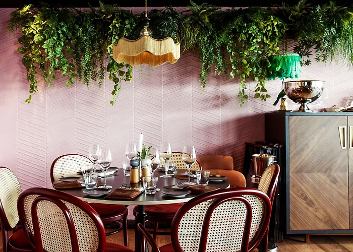 Hotel Clarion The Hub 4*